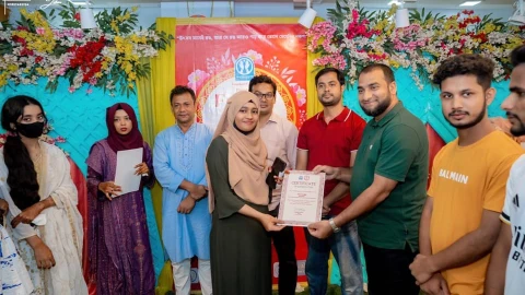ভলেন্টিয়ার সার্কেল ফেনীর মেহেদীর রং এবং মেহেদী উৎসব 2024