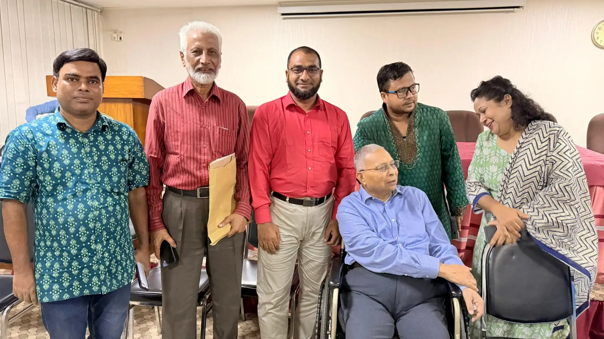 চক্ষু বিশেষজ্ঞ ডাক্তার প্রফেসর রবিউল হোসেন স্যার এর সাথে