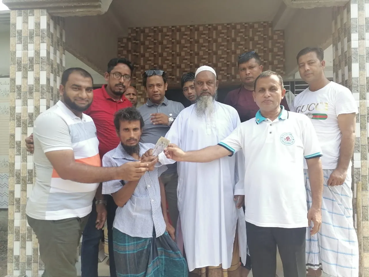 অপরাজেয় ফোরকান মোল্লাকে অর্থিক সহায়তা প্রদান, বাগেরহাট, খুলনা