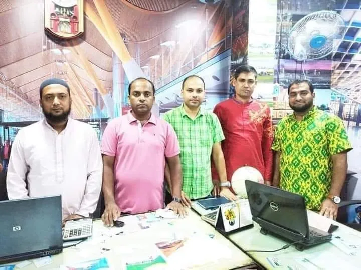 বন্ধুদের সাথে আড্ডা