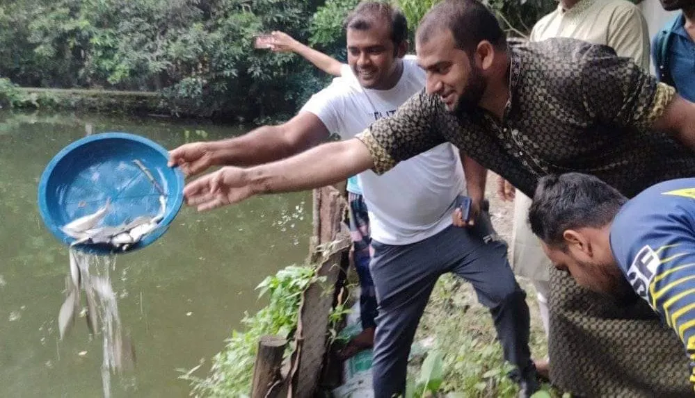 সামাজিক উন্নয়নে মাছের পোনা অবমুক্তকরণ কর্মসূচীতে